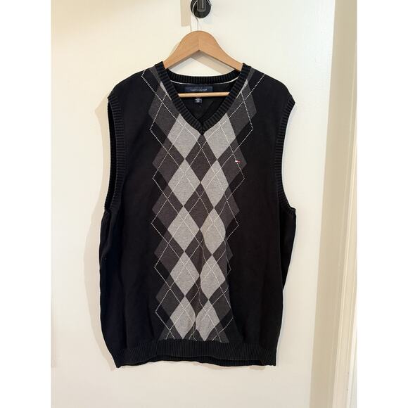 Tommy Hilfiger Sweater Vest Mens XL Black Gray Argyle V Neck Pullover Classic - Picture 1 of 8